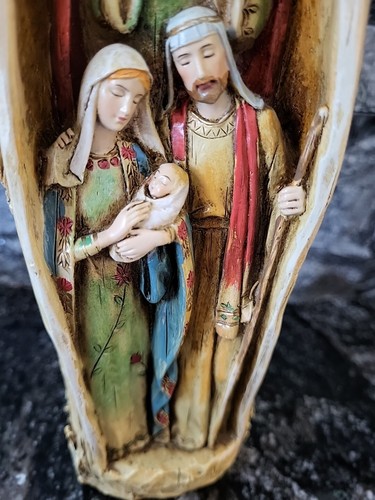 Hand Crafted Wood Guardian Angel Nativity Faux wood 9 Inches Tall - Imagen 3 de 6