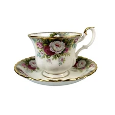 VTG Royal Albert Celebration Bone China Teacup & Saucer Roses Pink England 1969