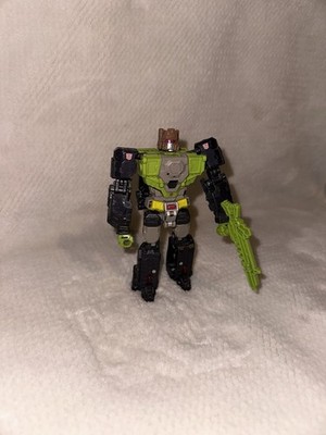 Hasbro Transformers Generations Titans Return Deluxe Class Hardhead