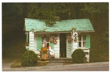 Vintage Greenbrier Resort White Sulphur Springs WV Miniature Doll House Postcard