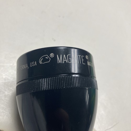 Vintage No Letter Serial # Maglite 2C Cell Black Flashlight 9" W/ Extra Bulb USA - Picture 5 of 11