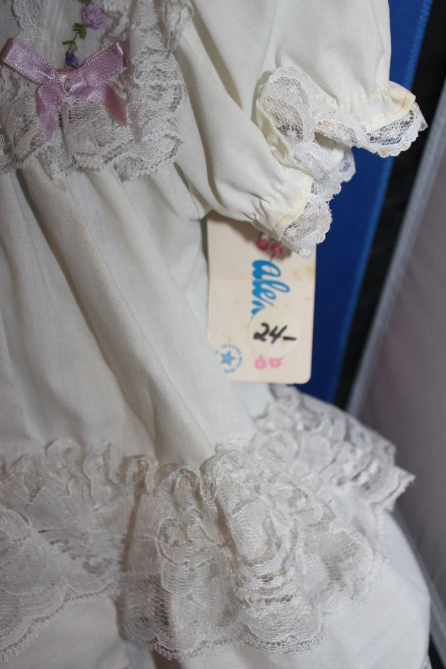 Vestido vintage Alexis 2 peças com calcinha - Novo com etiquetas - 3 meses - Imagem 3 de 4