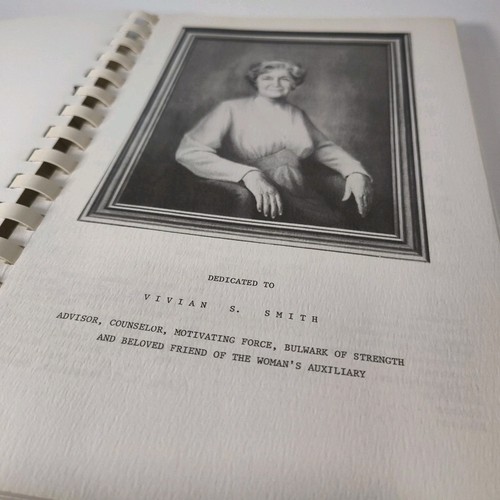 Cookbook North Carolina Pharmaceutical Assn Recipes 1977 Women's Aux - Imagen 2 de 8