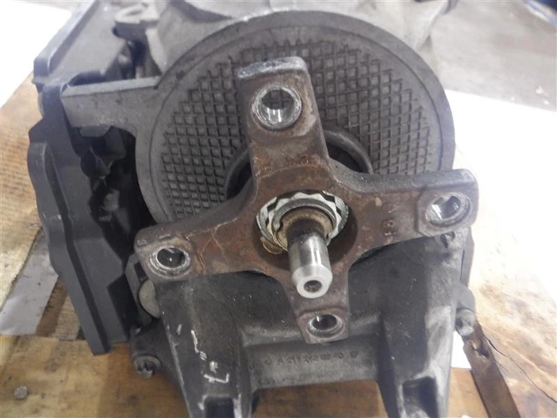 TRANSMISSION Mercedes-Benz E350 E550 E63 2011 11 1314409 Foto 4 de 4