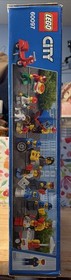 LEGO City 60097 City Square  New Sealed, Damaged box, 1683 Pieces,