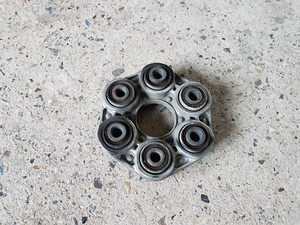 BMW 1er E81 E82 E87 3er E90 E91 E92 N47 Hardyscheibe Schaltgetriebe 7605629