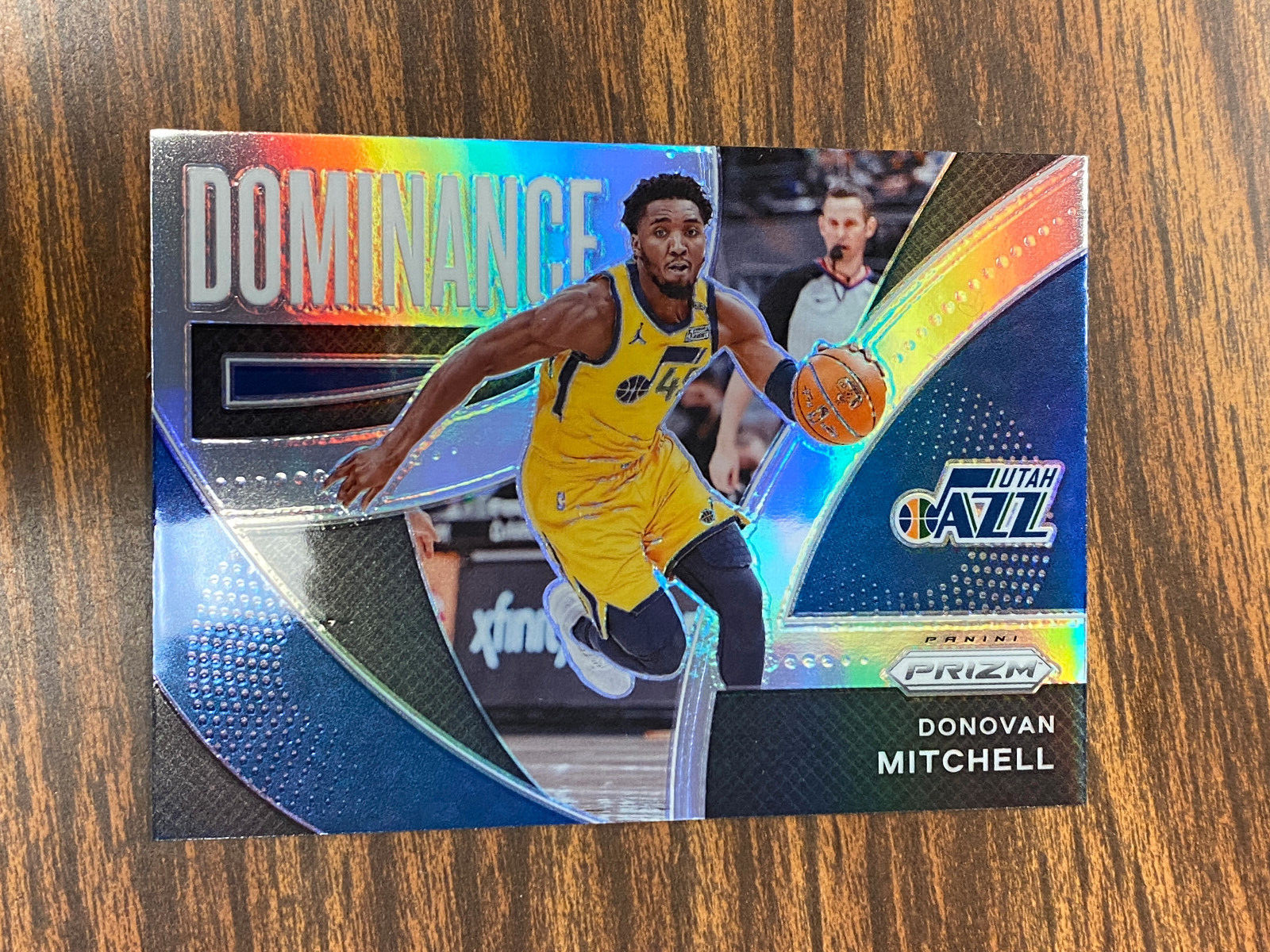 DONOVAN MITCHELL 2021-22 PANINI PRIZM BASKETBALL DOMINANCE #11 SILVER PRIZM SP