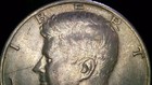 1977 D Kennedy Half Dollar .. Die Chip on Letter "R" .. — photo 2