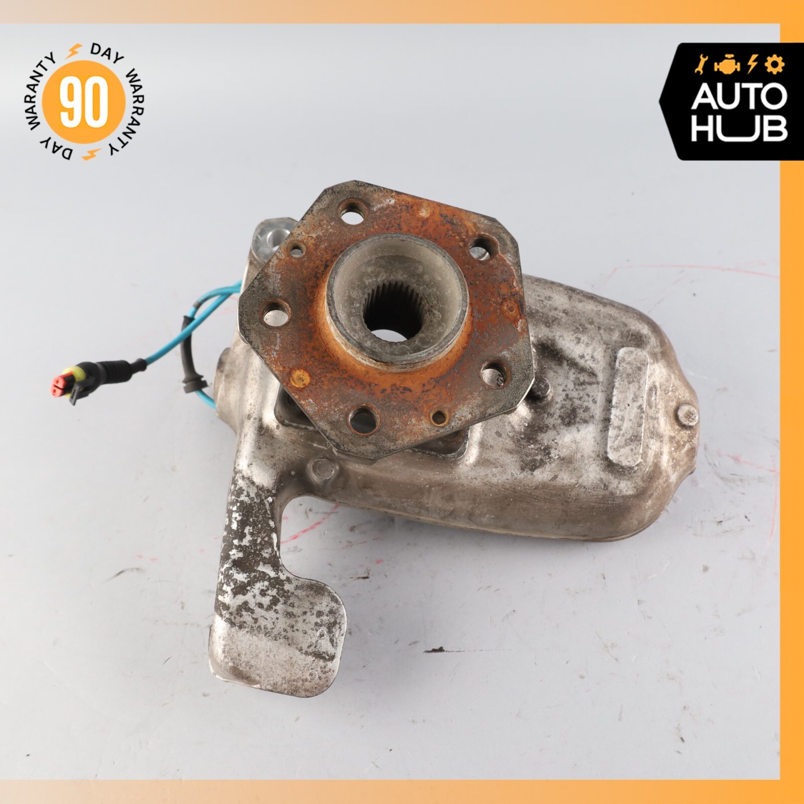 03-10 Maserati Quattroporte M139 Front Left Side Spindle Knuckle Hub OEM