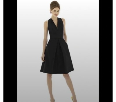 Alfred Sung Knee Length V-Neck Fit Flare Black Dress Size 4, Style D610  Classy