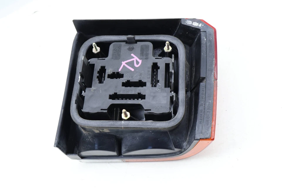 1992-1997 1999-2004 VW EUROVAN - LUZ TRASERA IZQUIERDA / LÁMPARA 701945095A Foto 3 de 4