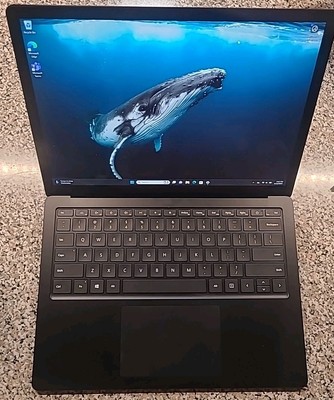 Microsoft Surface Laptop 3 1.2GHz i5-1035G7 8GB RAM 256GB SSD 13'' Win11P Touch