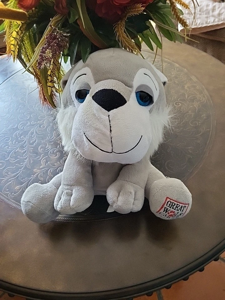 Great Wolf Lodge Story Time  Reading Throw Blanket  38"x58" And 12 Inch Plush - Image 3 of 4