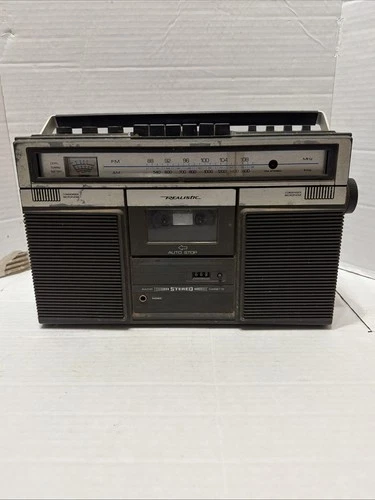 Vintage Realistic Boombox Radio Stereo Cassette Model 14-805