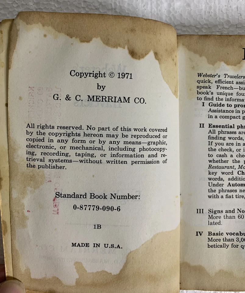 Merriam Webster English French 1971 First Ed Dictionary Travelers Phrase Book - Image 3 of 4