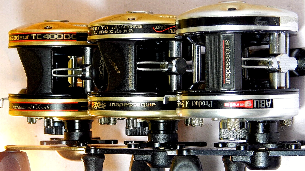 Vintage 80/90s' ABU Garcia Ambassadeur 4000 series reels in G/S/K