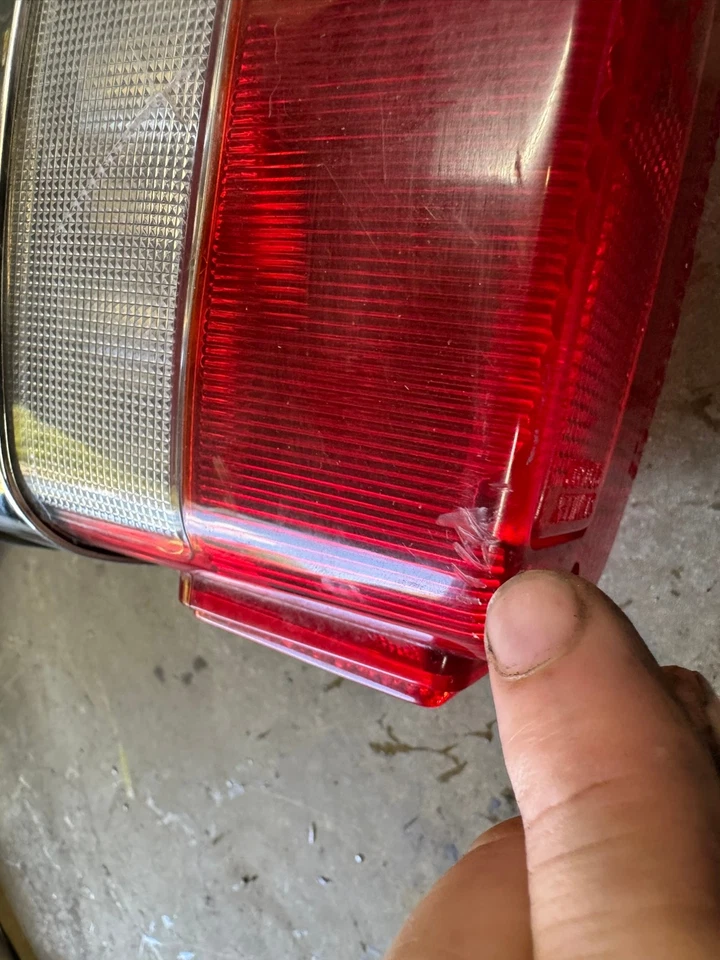 1998 - 2004 年川崎 VULCAN 1500 后尾制动灯组件 — 第 4/4 张图片