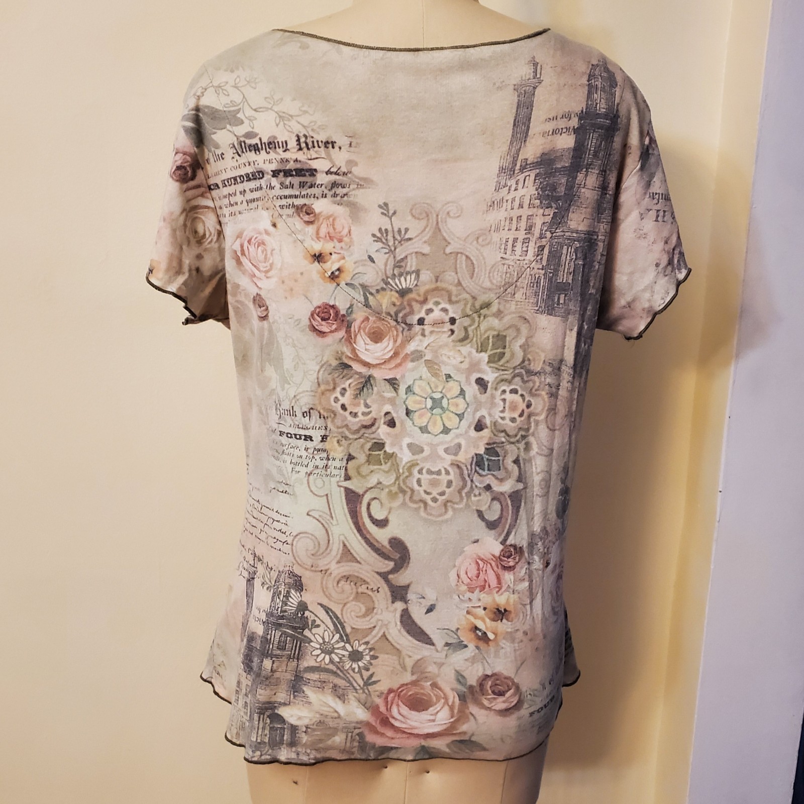 Multicolor Floral Beaded Button Split Neck Tunic … - image 3