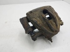 TOYOTA AVENSIS T25 Bremssattel vorne links 2.00 Diesel 85kw 2004 26452961