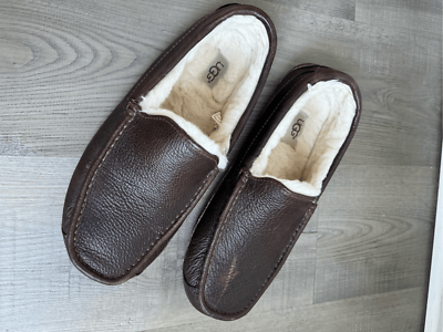 UGG Australia Men display picture 3