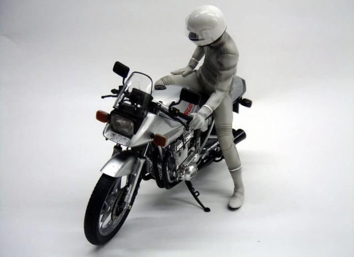 SUZUKI GSX1100S KATANA WIT'S MILE STONE 1/12 with KIRIN by SUZUKI GSX1100S KATANA WIT'S MILE STONE 1/12 with KIRIN by