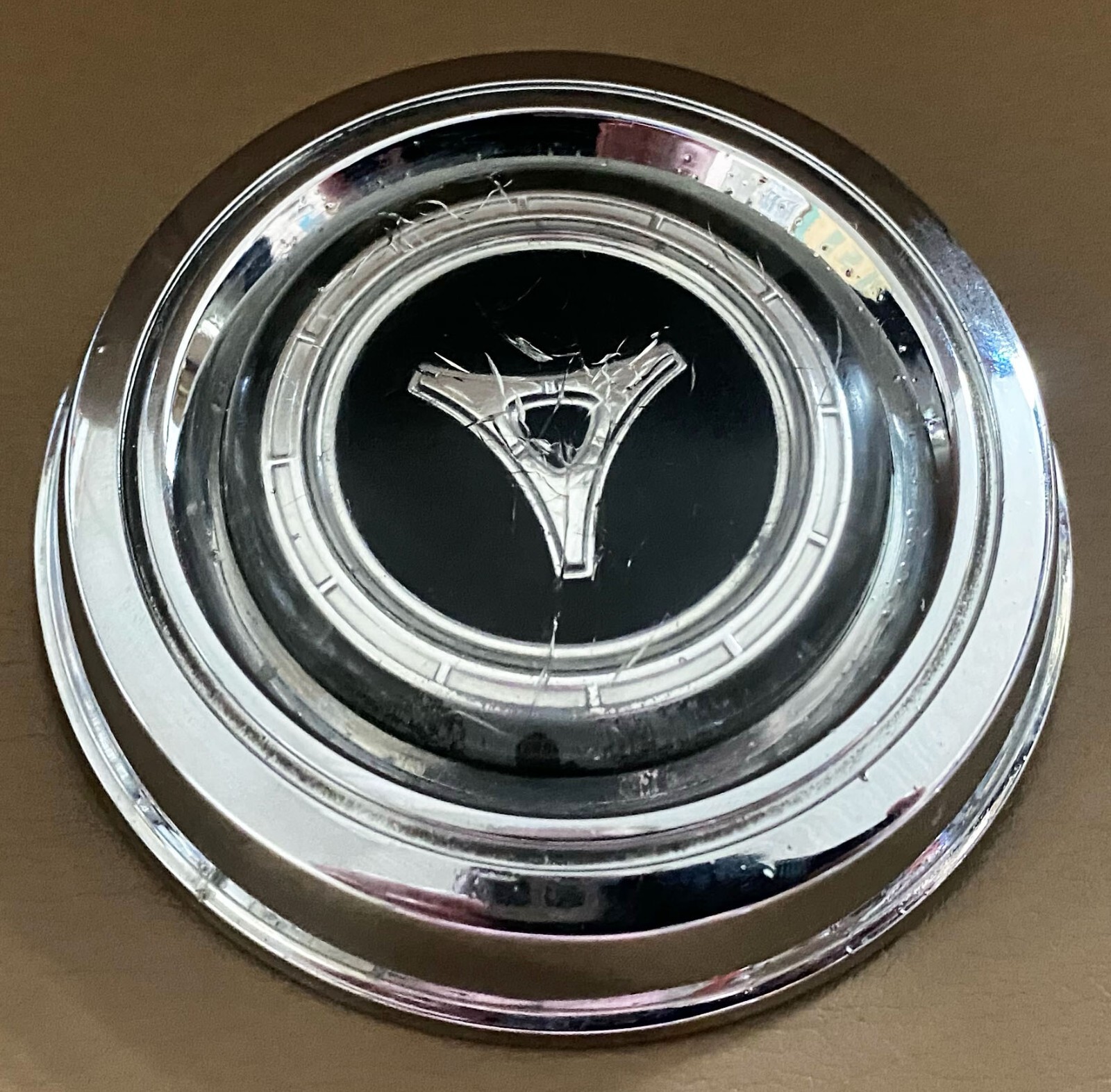 1967-68 Dodge Dart Coronet Charger Steering Wheel Horn Button 2852 