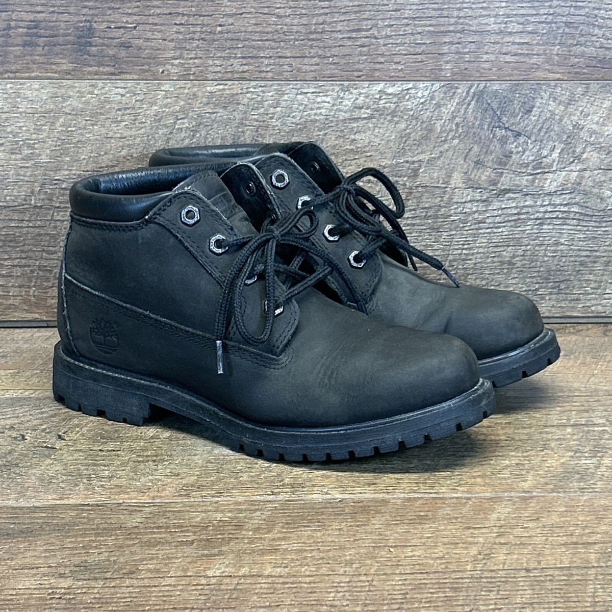 Timberland Womens Nellie Boots Sz 7.5M Waterproof Chukka  display picture 1