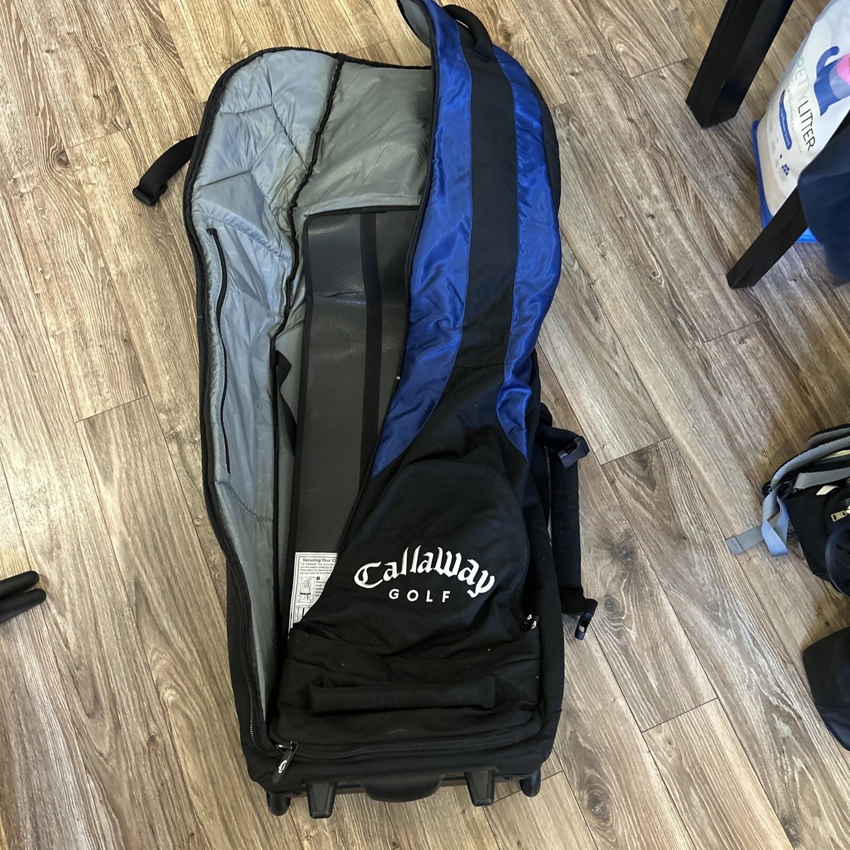 Callaway Golf Travel Bag Soft Case Zippered w Wheels Blue Black