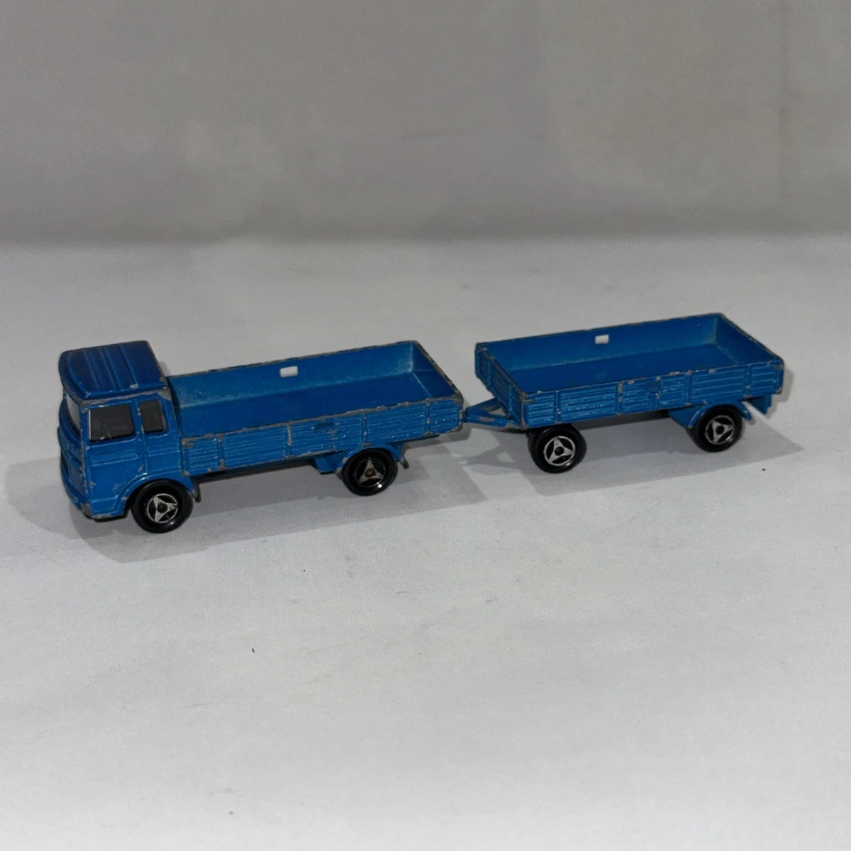Semi-remorque Porte-voitures Saviem - Majorette 1/50 - Années 70/80