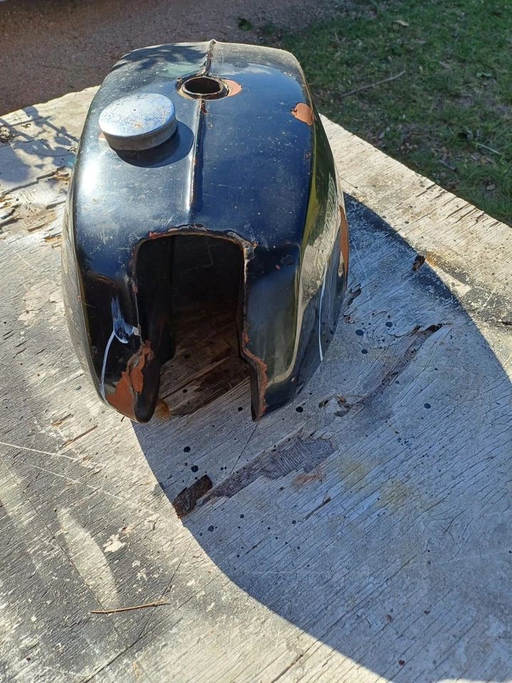 Triumph Bonneville Fuel Tank 78/79 - Image 3 of 4