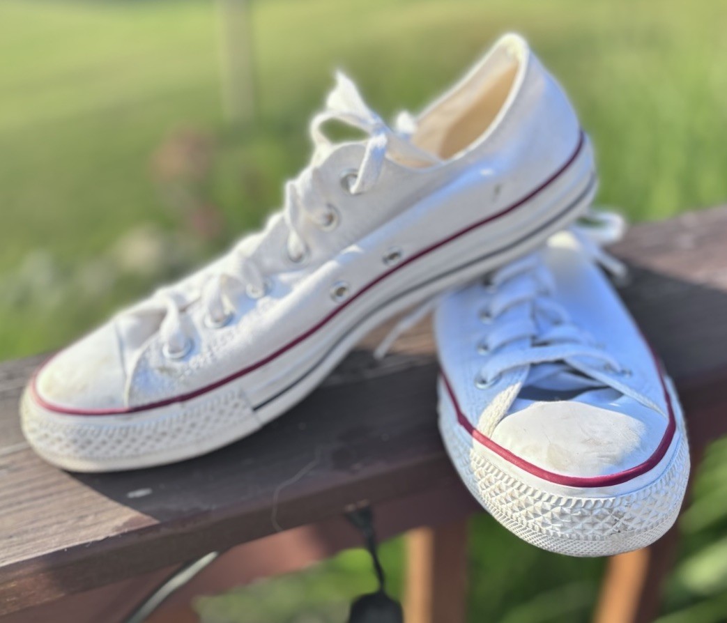 Converse Shoes Mens Sz 7 Women 9 Low Top Unisex All Star White Casual Sneakers Converse Shoes Mens Sz 7 Women 9 Low Top Unisex All Star White Casual Sneakers