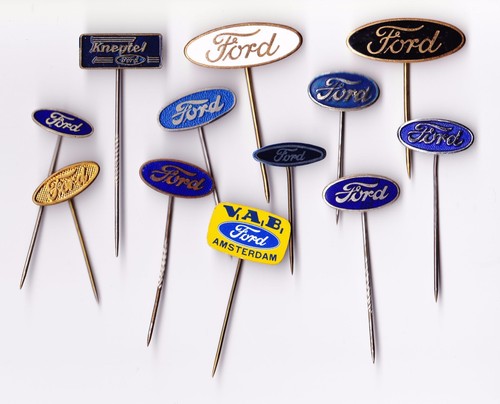 Oldtimer Ford Oval Logo Pin Anstecker 60er Traktor LKW Auto Emaille Van Bus Händler