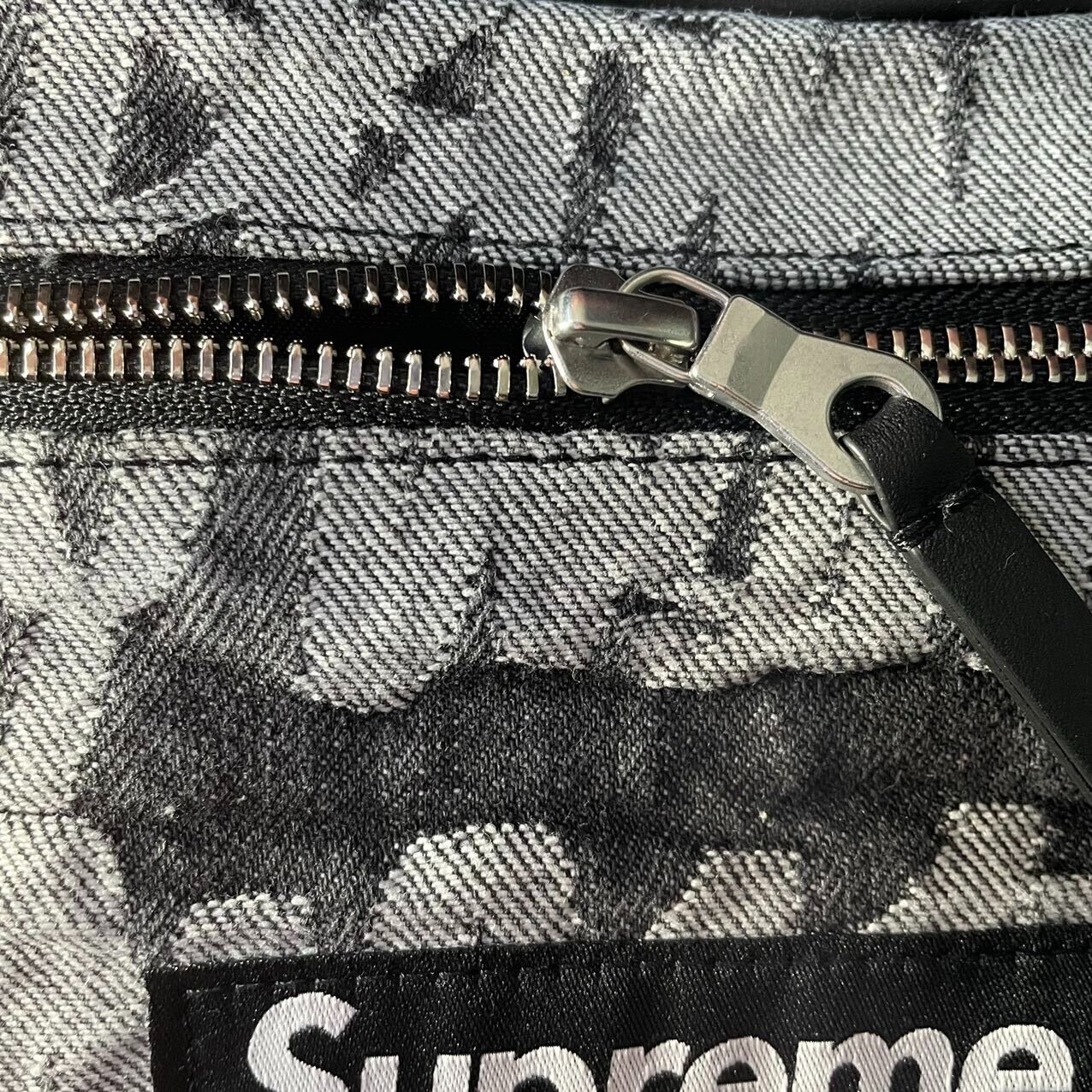 Supreme Fat Tip Jacquard Denim Waist Bag Black – The Magnolia Park