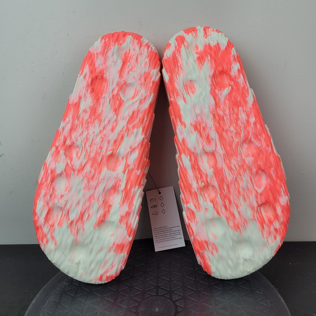 ★★Adairs★★ Adilette 22 Ivory Red IE5647 Buy Adilette 22 Slides 'Ivory Solar Red' - IE5647 | GOAT
