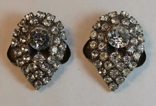MUSI Teardrop Clear Rhinestone Shoe Button Clips Silver Tone Prong Set Vintage