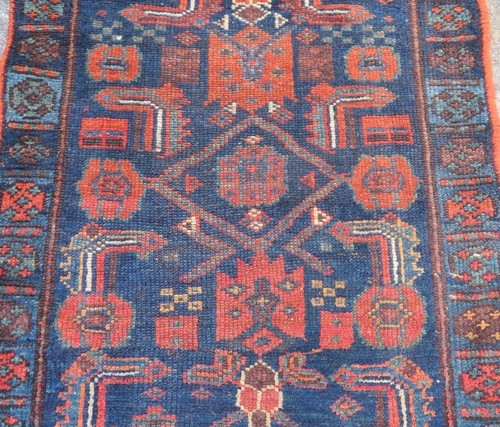ANTIQUE KURDISH NARROW RUNNER. LONG RUG. NORTH WEST PERSIIA. 275CM X 76CM. - 第 6/22 張圖片
