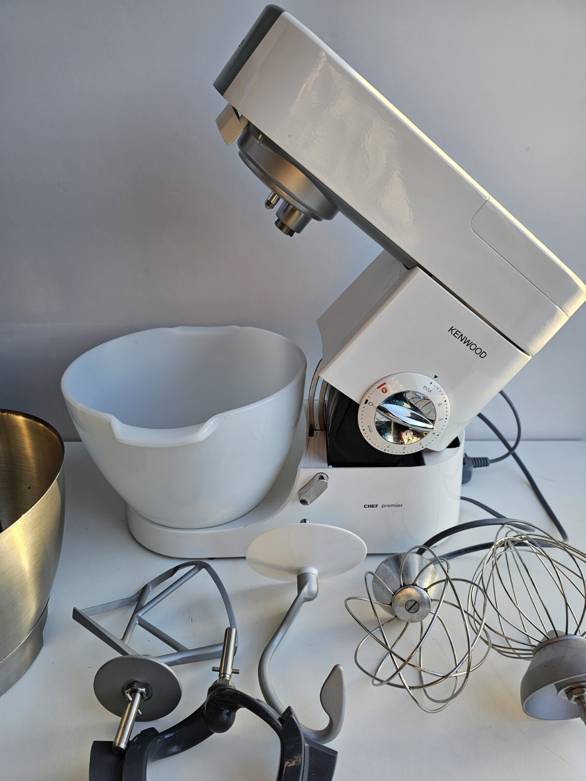 Kenwood Chef Premier KMC510 Stand Food Mixer with Bowl & Genuine