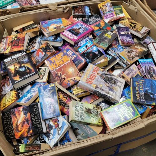 Lot of 10 Pounds (LB) Science Fiction Fantasy Book Hard/Softback RANDOM RARE MIX - Afbeelding 1 van 5