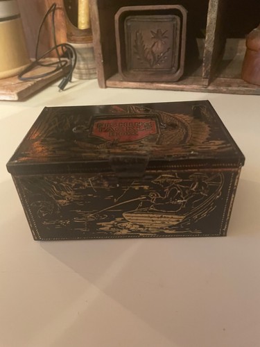 Rare Antique Tin Lithographed Childs Tackle Box with original lift out tray 1920 - Picture 2 of 16