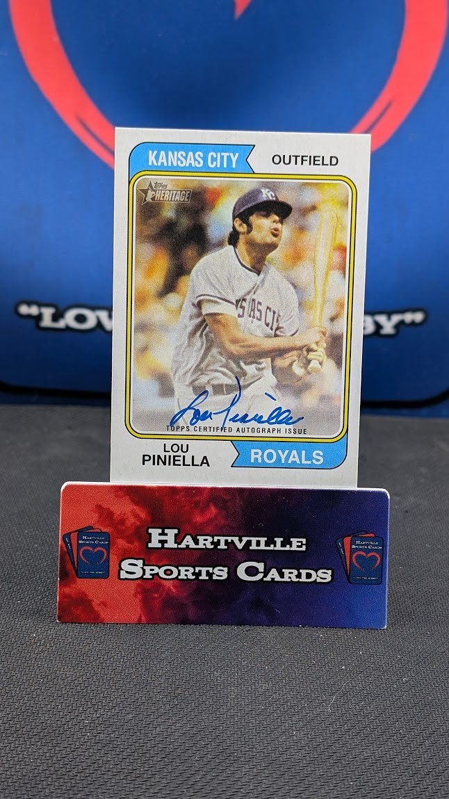 LOU PINIELLA 2023 Topps Heritage Real One Autograph ROYALS YANKEE AUTO ROA-LPA