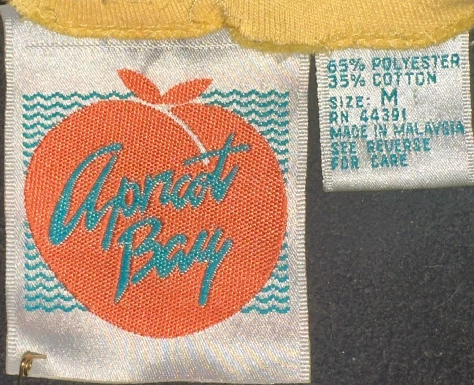 Vintage Apricot Bay Women’s Butter Yellow Sleeveless Jumpsuit Size M - Image 4 of 4