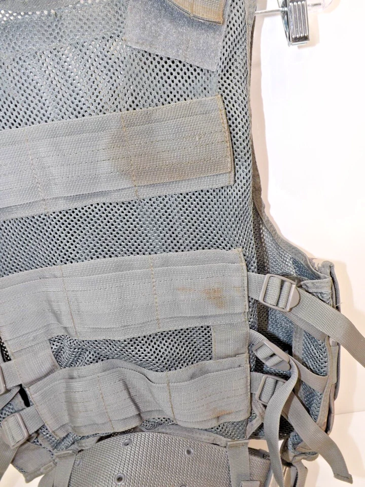 Chaleco táctico ajustado UTC camuflaje mediano Foto 3 de 4