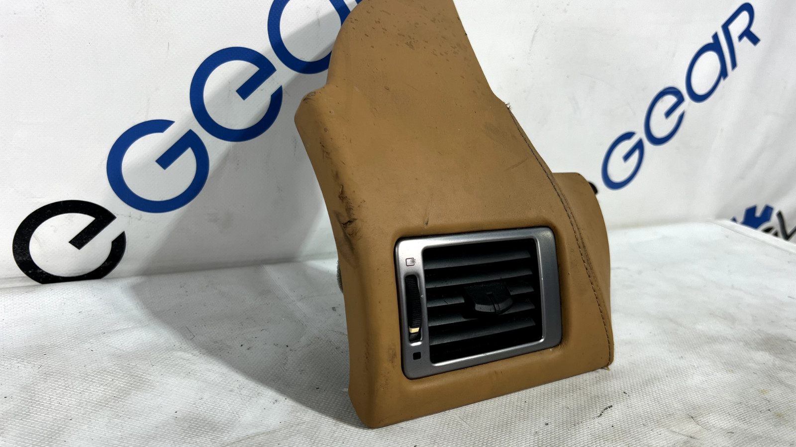ASTON MARTIN V8 VANTAGE DASH LEFT SIDE AC AIR VENT GRILLE W/ COVER OEM 2011✔️
