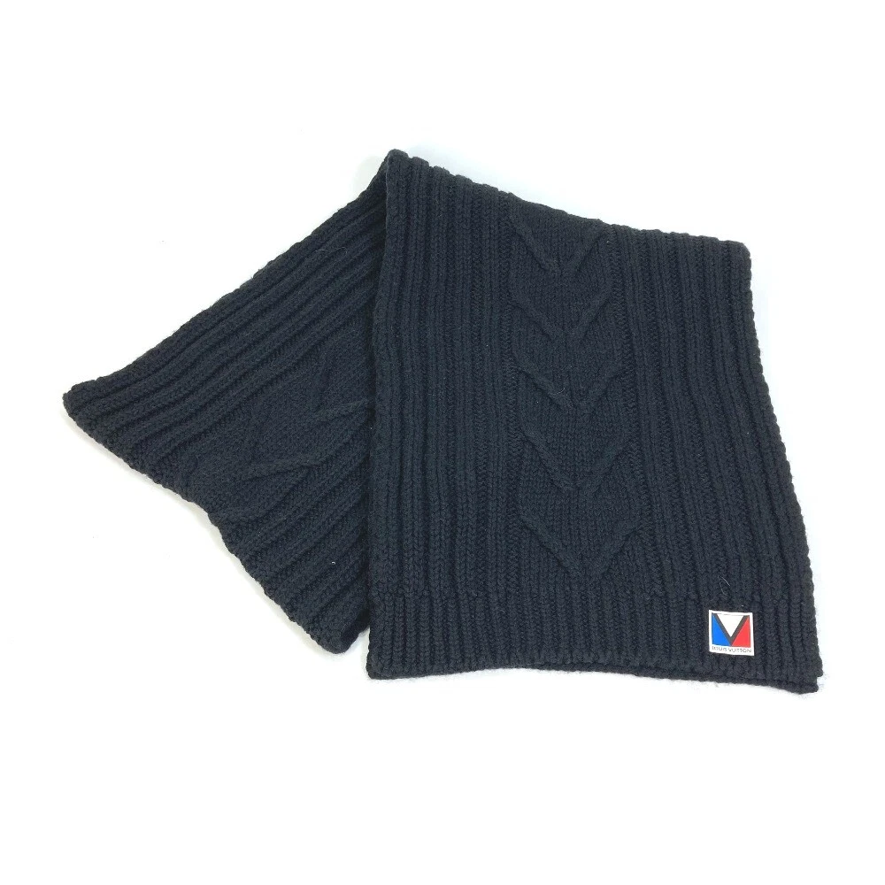 outfit lv beanie scarf