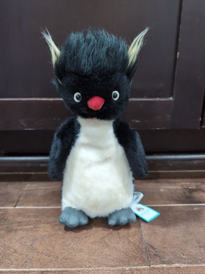 NWT Jellycat RONNIE ROCKHOPPER PENGUIN Rare Soft Plush FAST SHIP