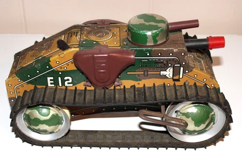 Vintage Marx E12 Tin Lithograph Windup Toy Tank WWI 1940's w/Key Excellent
