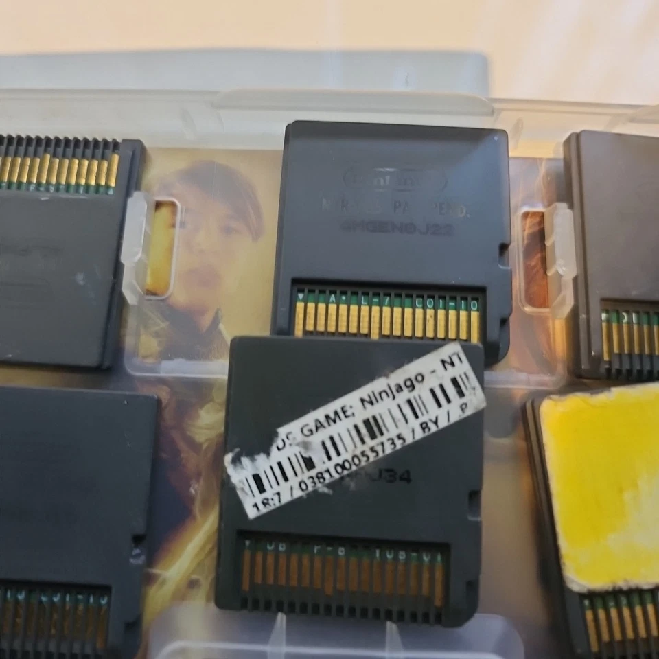 Nintendo Ds Game Bundle x 9 Narnia Nintendogs Worms Happy Feet - Image 4 of 4