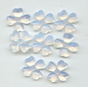 6 VINTAGE GLASS WHITE OPAL 15mm. FLOWER CLOVER CAMEO PLAQUES 6942