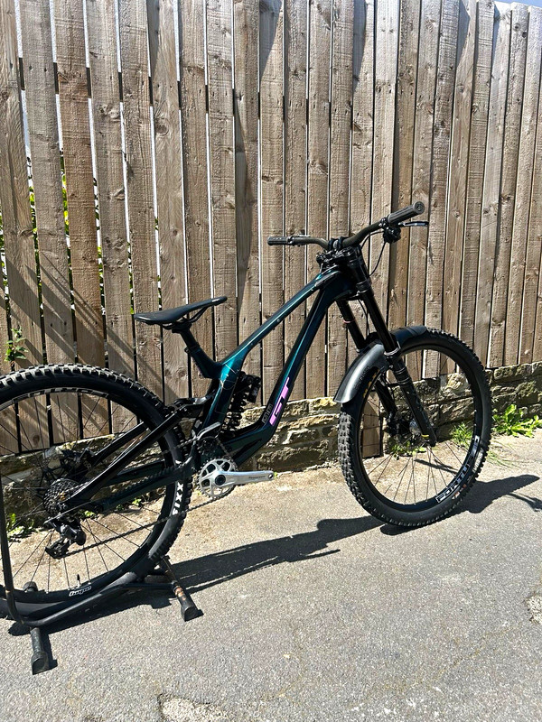 Downhill GT Fury elite meduim