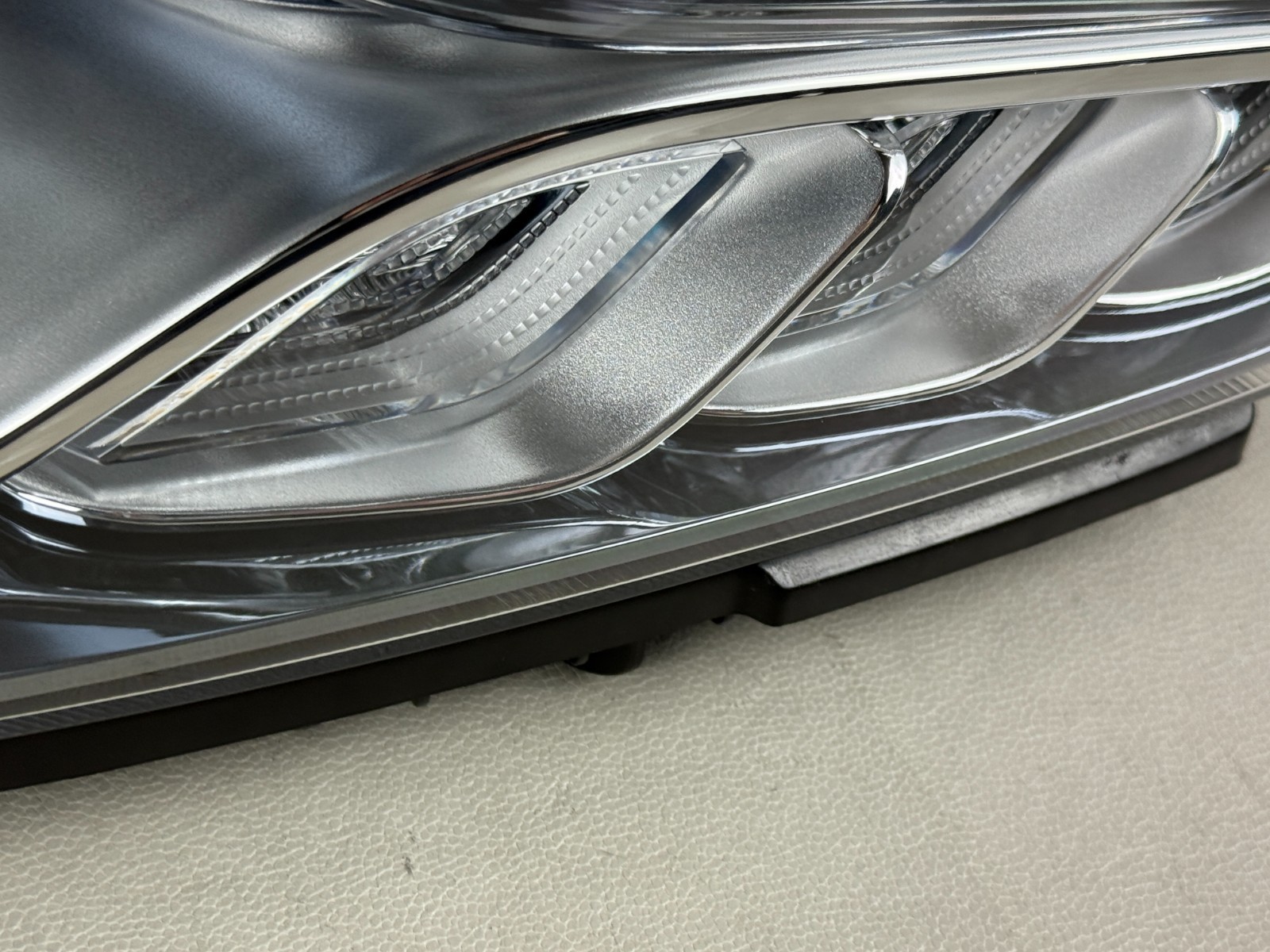 Perfect! 2014-2017 Maserati Ghibli Right RH Side Xenon HID Headlight OEM